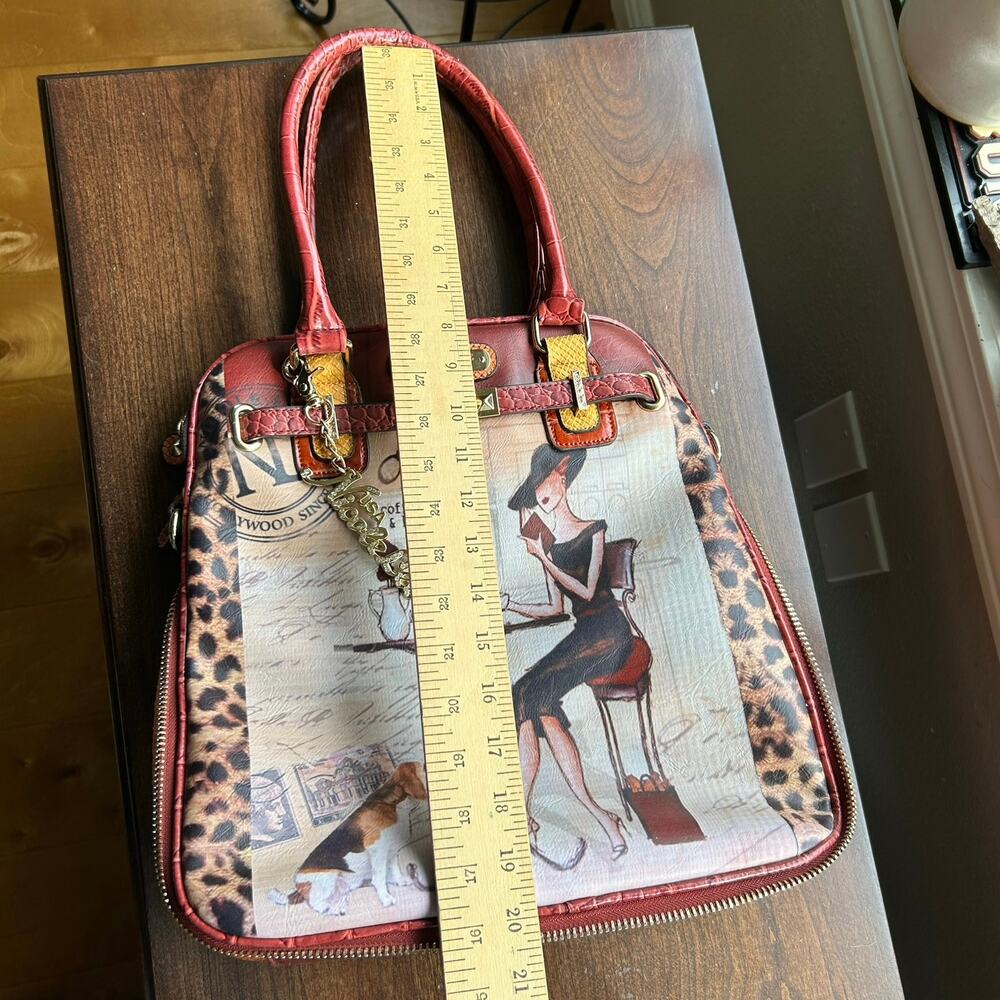 Nicole Lee Red Leopard Café Illustration Crossbody with Matching Wallet - Picture 16 of 16